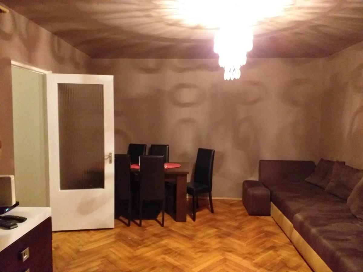 ألبا يوليا Apartament 3 Camere المظهر الخارجي الصورة